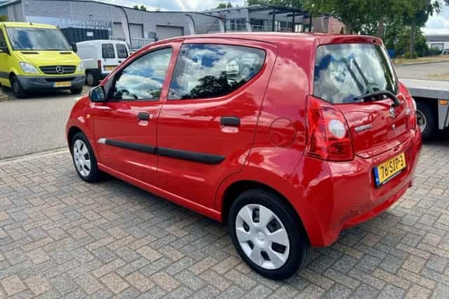 Suzuki Alto (2011) thumbnail 2