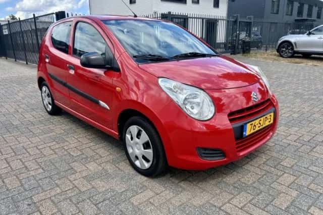 Suzuki Alto (2011) thumbnail 5