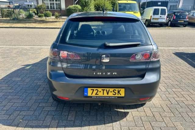 SEAT Ibiza (2007) thumbnail 3