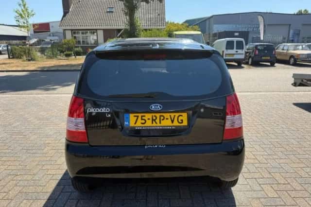 Kia Picanto (2005) thumbnail 3