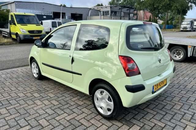 Renault Twingo (2009) thumbnail 2