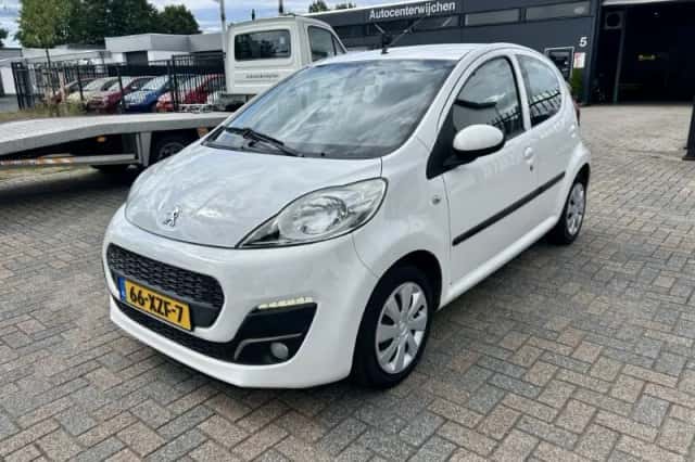 Peugeot 107 (2012) thumbnail 1