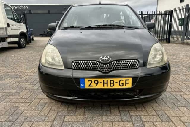 Toyota Yaris (2001) thumbnail 6