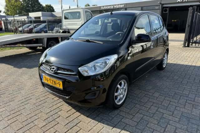 Hyundai i10 (2012) thumbnail 1