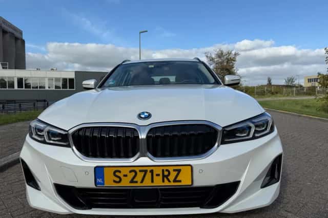 BMW 3-Serie (2023) thumbnail 2