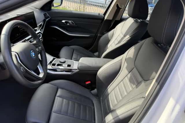 BMW 3-Serie (2023) thumbnail 6