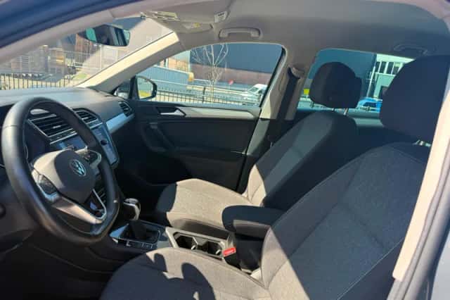 Volkswagen Tiguan (2023) thumbnail 5