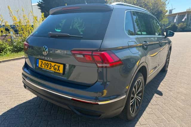 Volkswagen Tiguan (2023) thumbnail 6