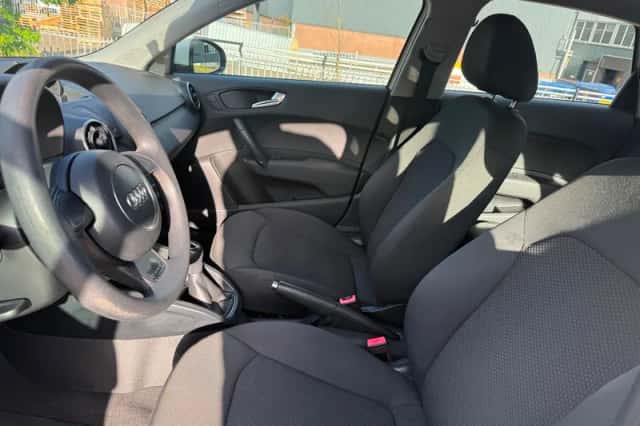 Audi A1 (2013) thumbnail 5