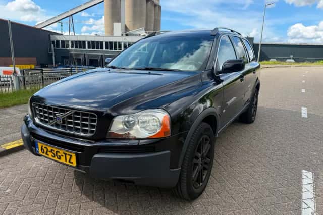 Volvo XC90 (2006) thumbnail 2