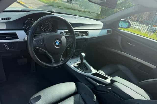 BMW 3-Serie (2009) thumbnail 4