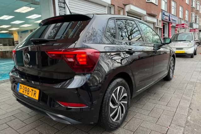 Volkswagen Polo (2022) thumbnail 3