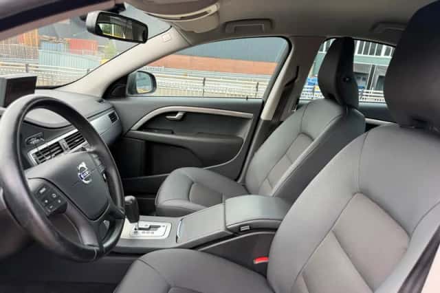 Volvo S80 (2011) thumbnail 3