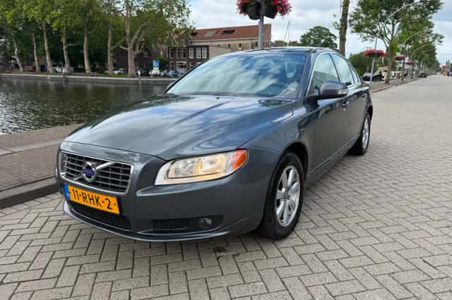 Volvo S80 (2011) thumbnail 4