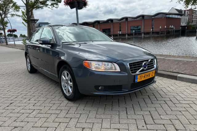 Volvo S80 (2011) thumbnail 6