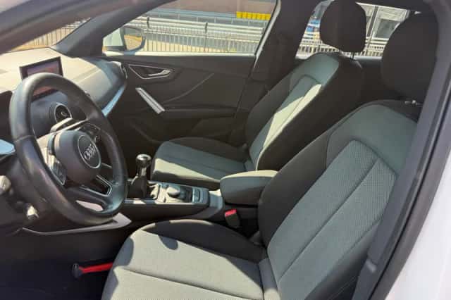 Audi Q2 (2019) thumbnail 3