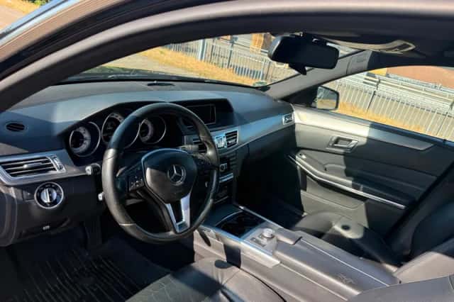 Mercedes-Benz E-Klasse (2014) thumbnail 2