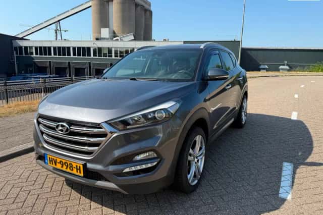 Hyundai Tucson (2016) thumbnail 1