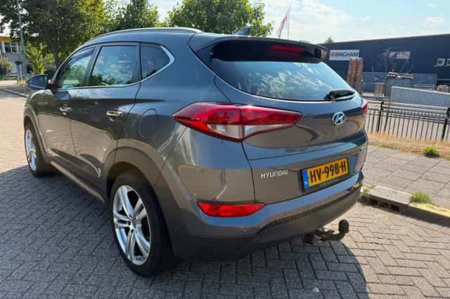 Hyundai Tucson (2016) thumbnail 6