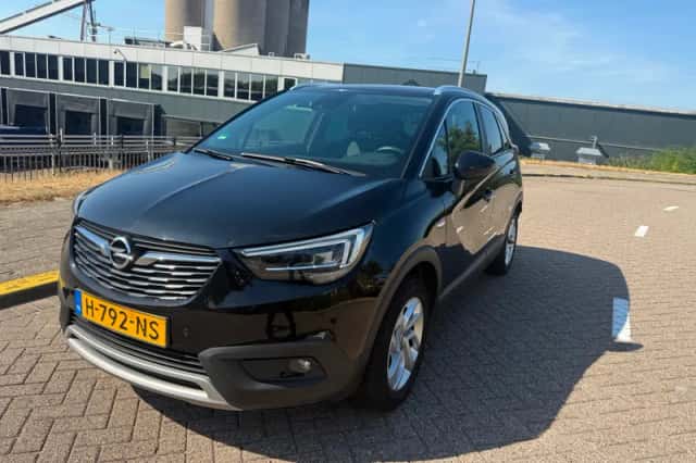 Opel Crossland X (2020) thumbnail 2