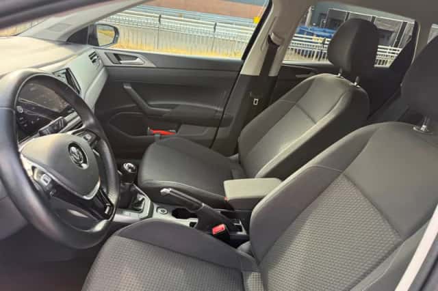 Volkswagen Polo (2019) thumbnail 3
