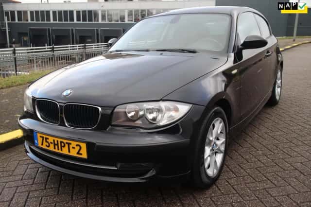 BMW 1-Serie (2009) thumbnail 1