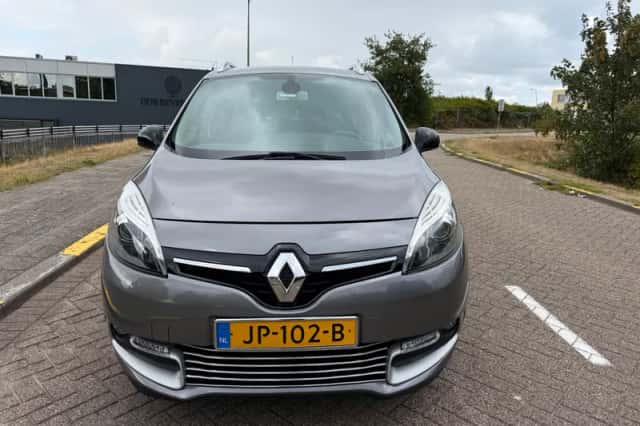 Renault Grand Scénic (2016) thumbnail 5