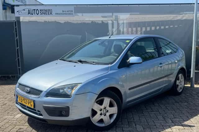Ford Focus (2006) thumbnail 3