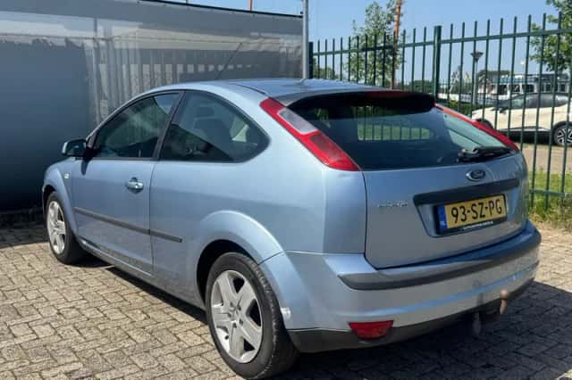 Ford Focus (2006) thumbnail 5