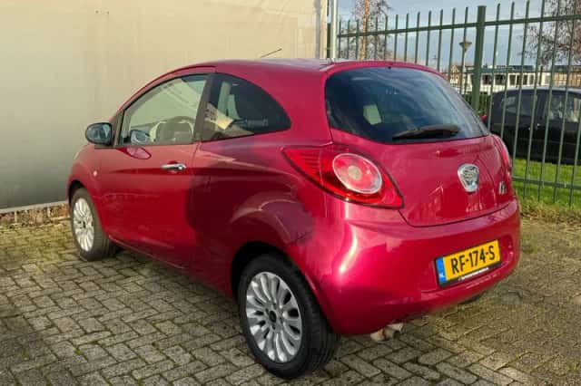 Ford Ka (2011) thumbnail 5
