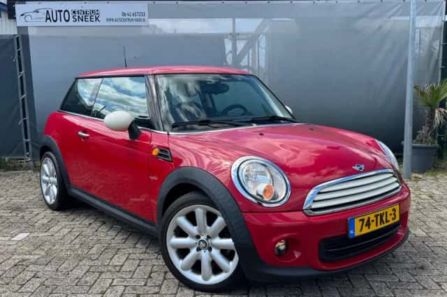 MINI One (2012) thumbnail 1