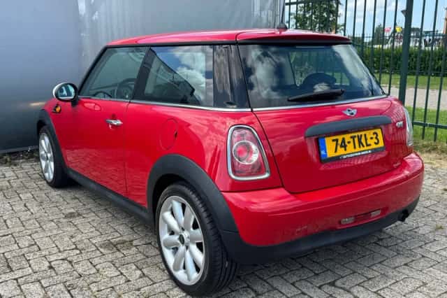 MINI One (2012) thumbnail 5