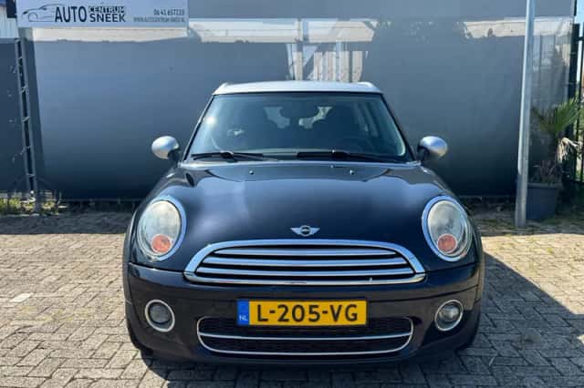MINI Clubman (2008) thumbnail 2
