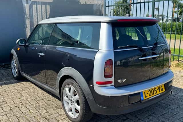 MINI Clubman (2008) thumbnail 5