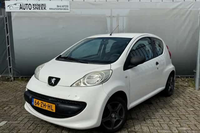Peugeot 107 (2008) thumbnail 3
