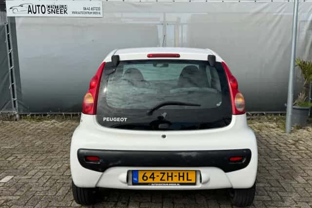 Peugeot 107 (2008) thumbnail 6