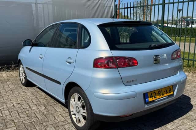 SEAT Ibiza (2005) thumbnail 5