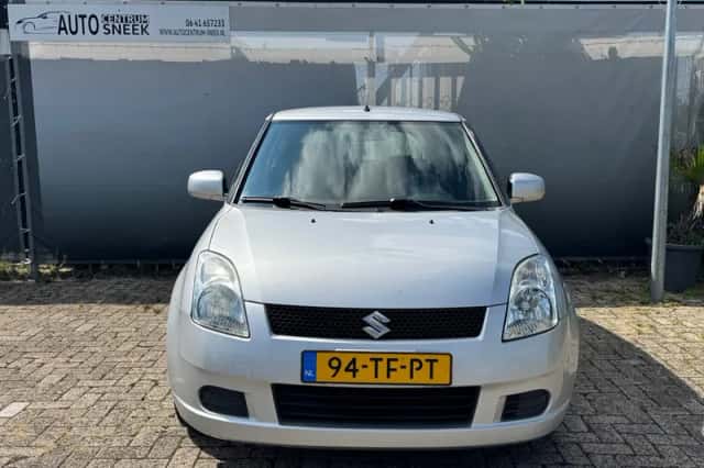 Suzuki Swift (2006) thumbnail 2