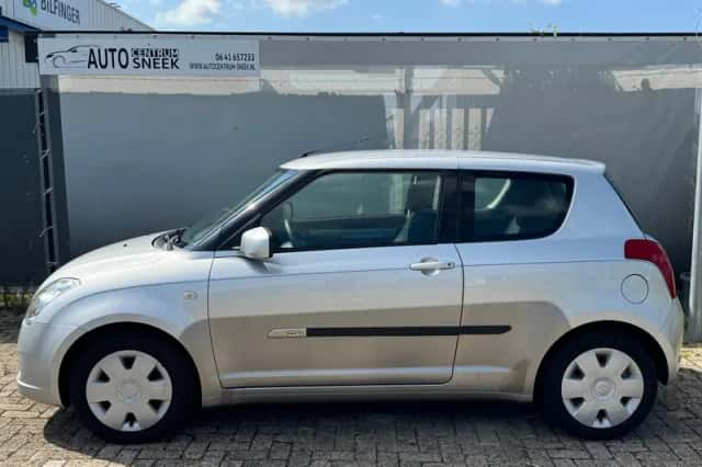 Suzuki Swift (2006) thumbnail 4