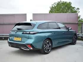Peugeot 308 (2022) thumbnail 3
