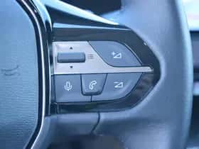 Peugeot 308 (2024) thumbnail 17