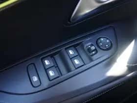 Peugeot 2008 (2025) thumbnail 14
