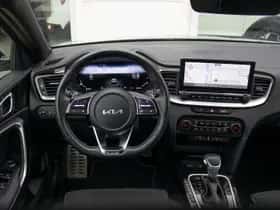 Kia XCeed (2024) thumbnail 3