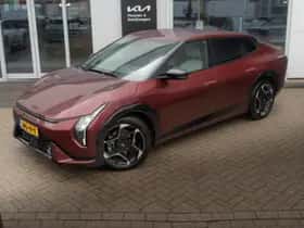 Kia EV4 (2026) thumbnail 2
