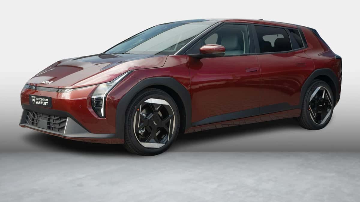 Kia EV4 (2026) — foto 1