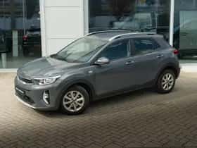 Kia Stonic (2020) thumbnail 2