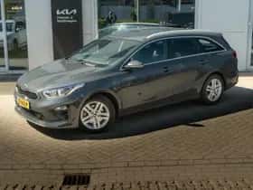 Kia Ceed Sportswagon (2018) thumbnail 2