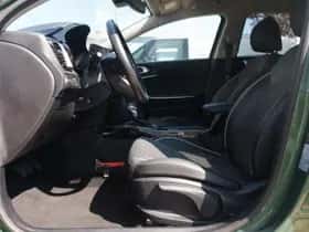 Kia Ceed Sportswagon (2024) thumbnail 19