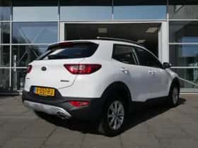 Kia Stonic (2021) thumbnail 6