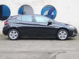 Opel Astra (2017) thumbnail 3